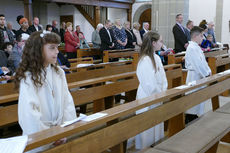 Feier der 1. Heiligen Kommunion in Sankt Crescentius (Foto: Karl-Franz Thiede)